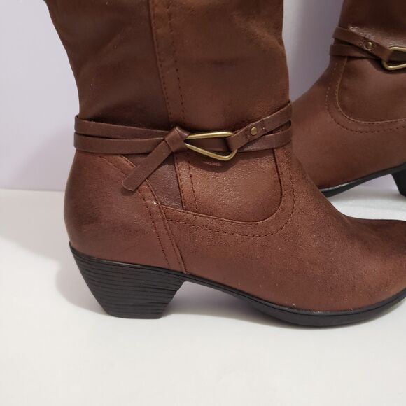 Chelsea Moreland Sz 10W  NWOB Brown Faux Leather Women's Zip Boots - Picture 4 of 10